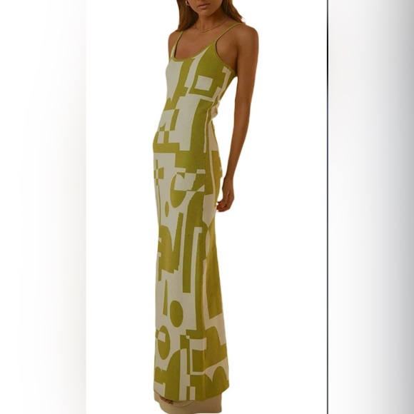 Women’s Bodycon Dress - Picture 2 of 3